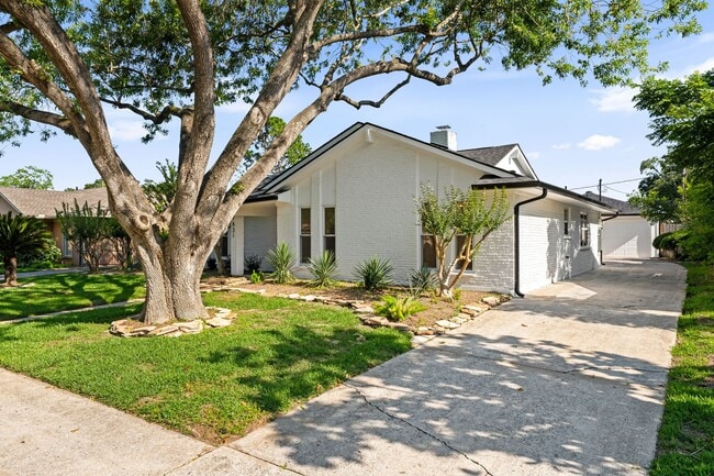 Building Photo - 7631 Westwind Ln