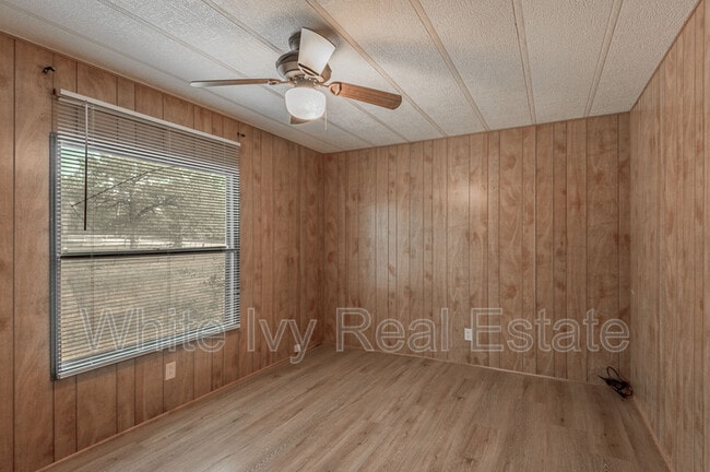 Building Photo - 30 Allen Rd