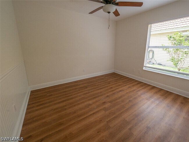 Building Photo - 11394 Waterford Village Dr