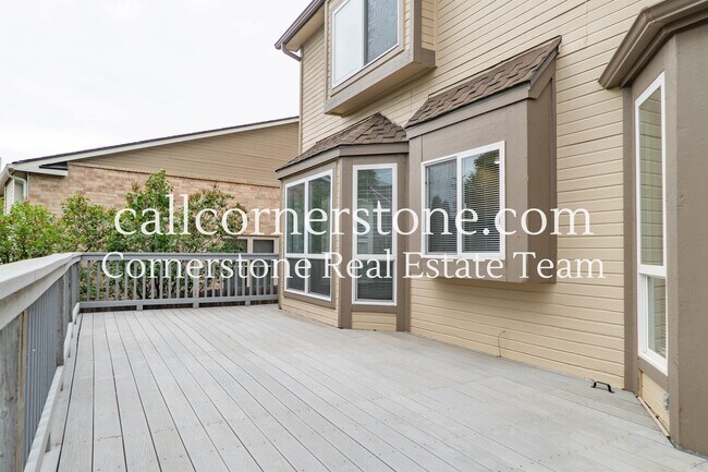 Building Photo - 630 Fernglen Ct