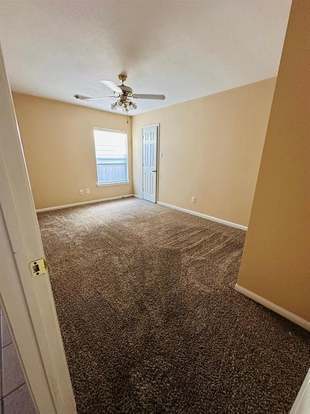Building Photo - 17014 Sandestine Dr