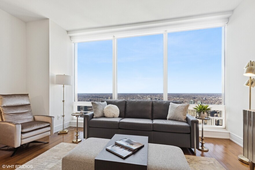 Building Photo - 401 N Wabash Ave