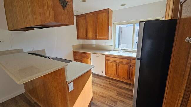 Building Photo - EASTER WAY - UTC 3 BR TOWNHOME CONVENIENTL...