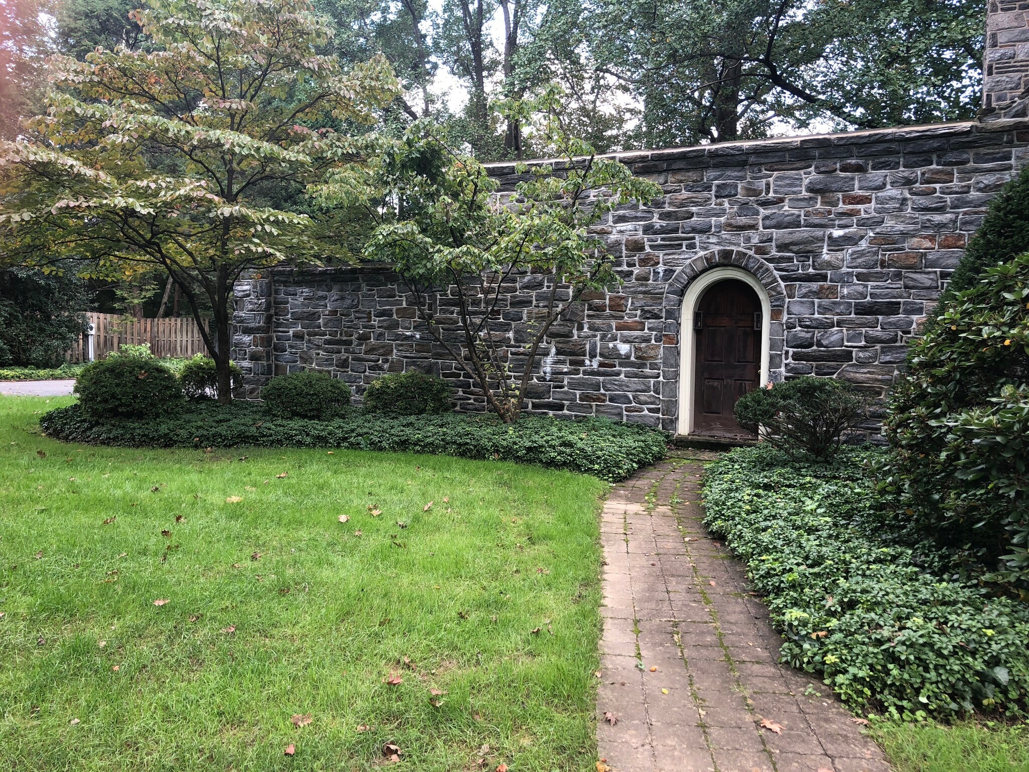 Building Photo - 607 S Trent Ave