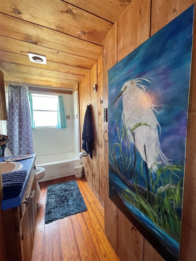 Building Photo - 1111 Surf Dr