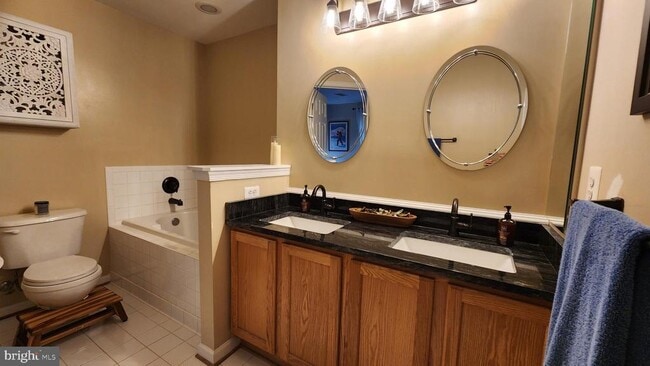 Building Photo - 9128 Aventon Ct