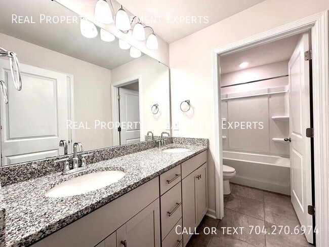 Building Photo - 6029 Whitechapel Ct