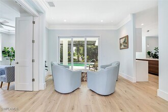 Building Photo - 2515 Royal Palm Ct