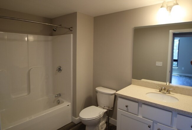 Building Photo - 629 Washington St