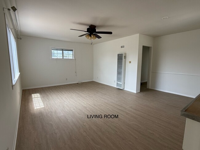 Building Photo - 1807 Bara Rd