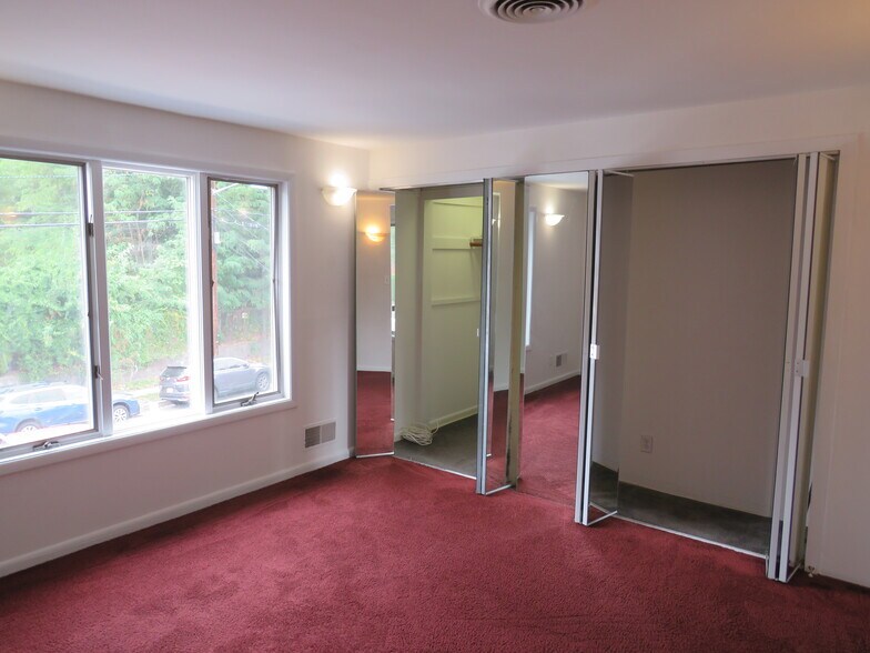 Bedroom 2 Large Closets - 84 Corabelle Ave