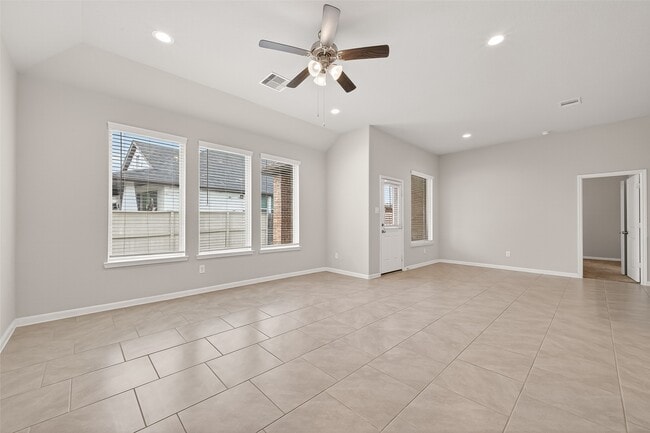 Building Photo - 219 Verde Lake Way