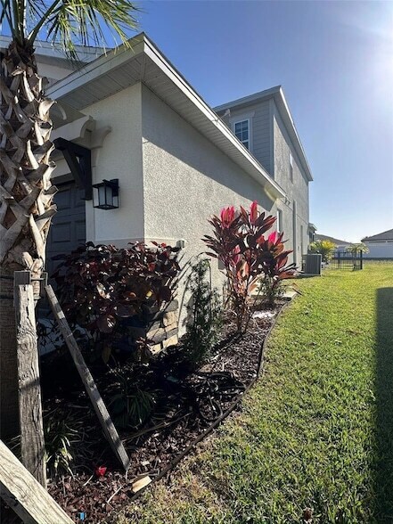 Building Photo - 33805 Astoria Cir