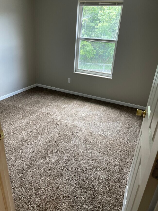 Building Photo - 6320 E Miami River Rd