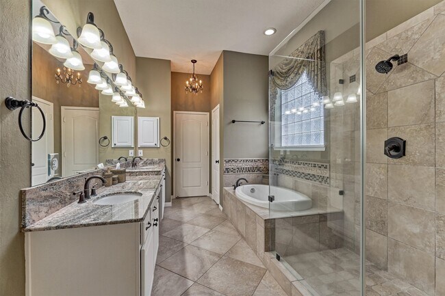Building Photo - 6615 Haughton Dr