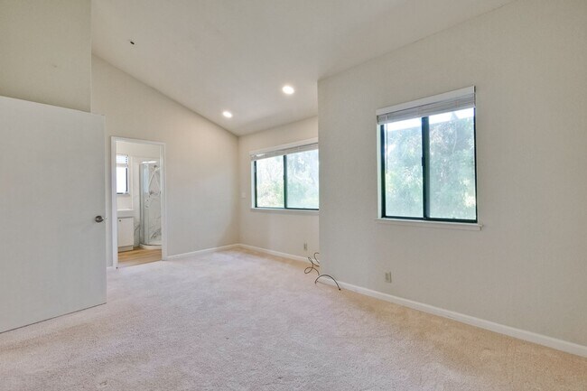 Building Photo - Avaiable Now! Condo Near Cupertino High | ...