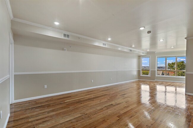 Building Photo - 1542 John F. Kennedy Blvd