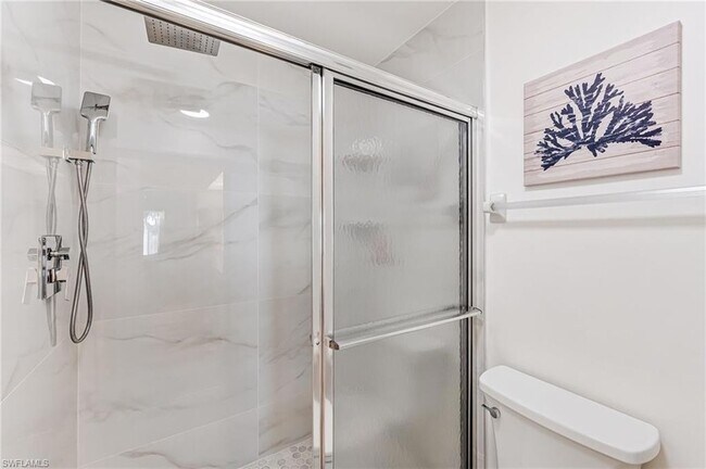 Building Photo - 887 Gulf Pavillion Dr