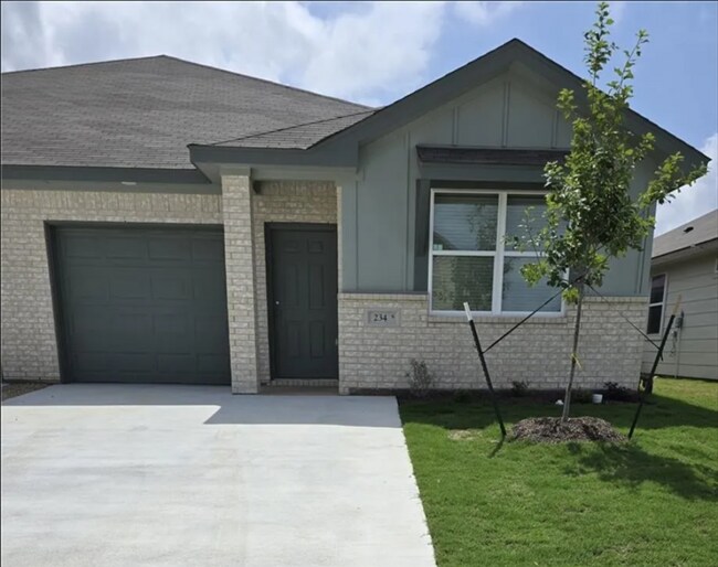 Building Photo - 3 Bedroom / 2 Bathroom Townhome – Copperas Cove - Coming Soon