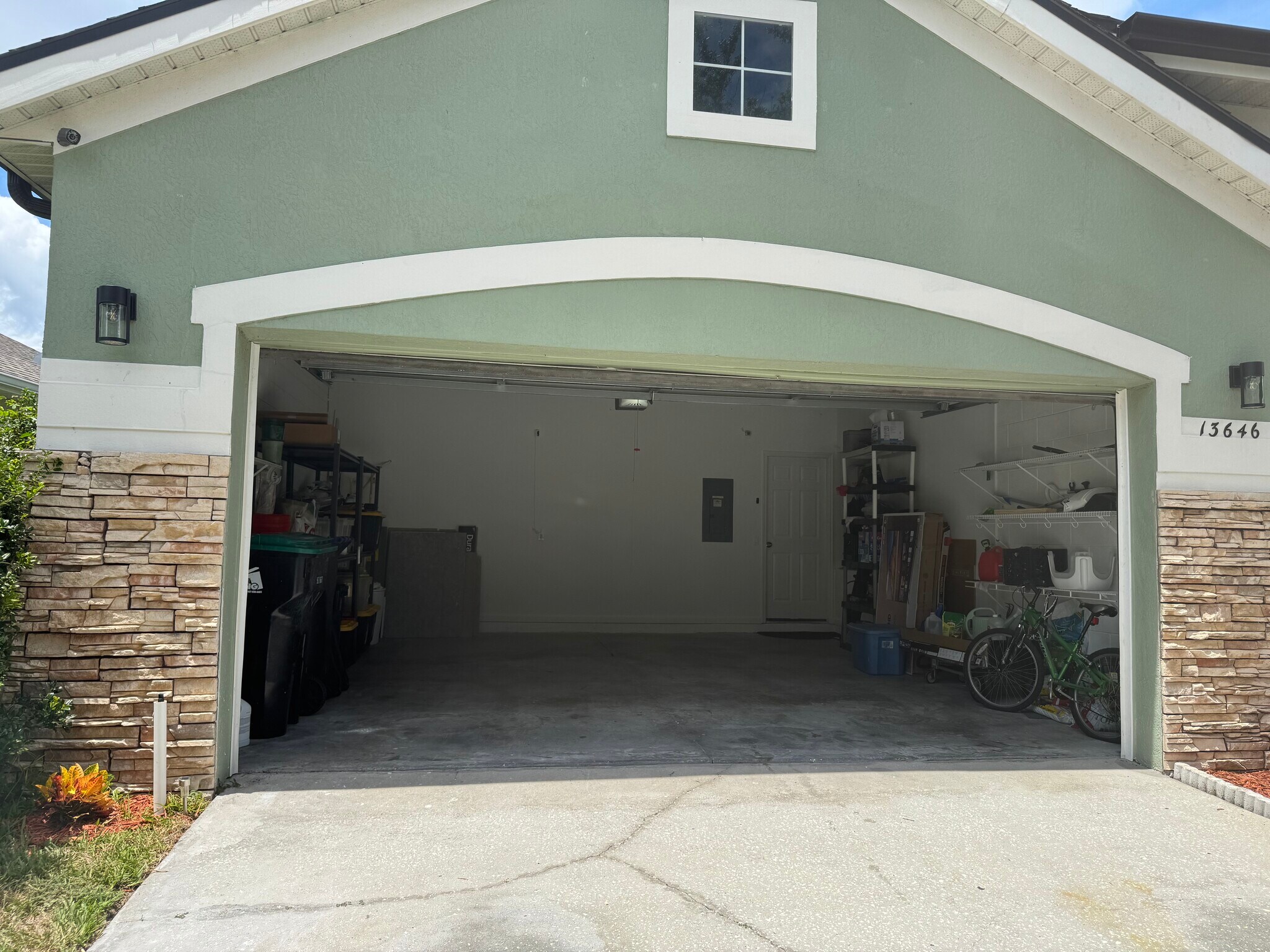Building Photo - 13646 Hawk Lake Dr