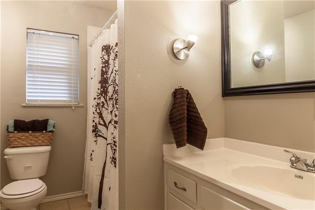 Building Photo - 2905 Acorn Trail