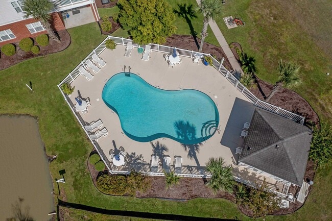 Building Photo - 4140 Hibiscus Dr