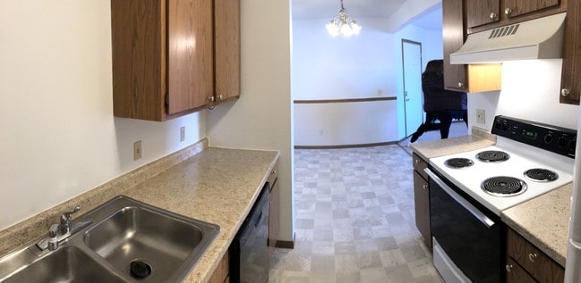 Building Photo - 1500 Northgate Dr