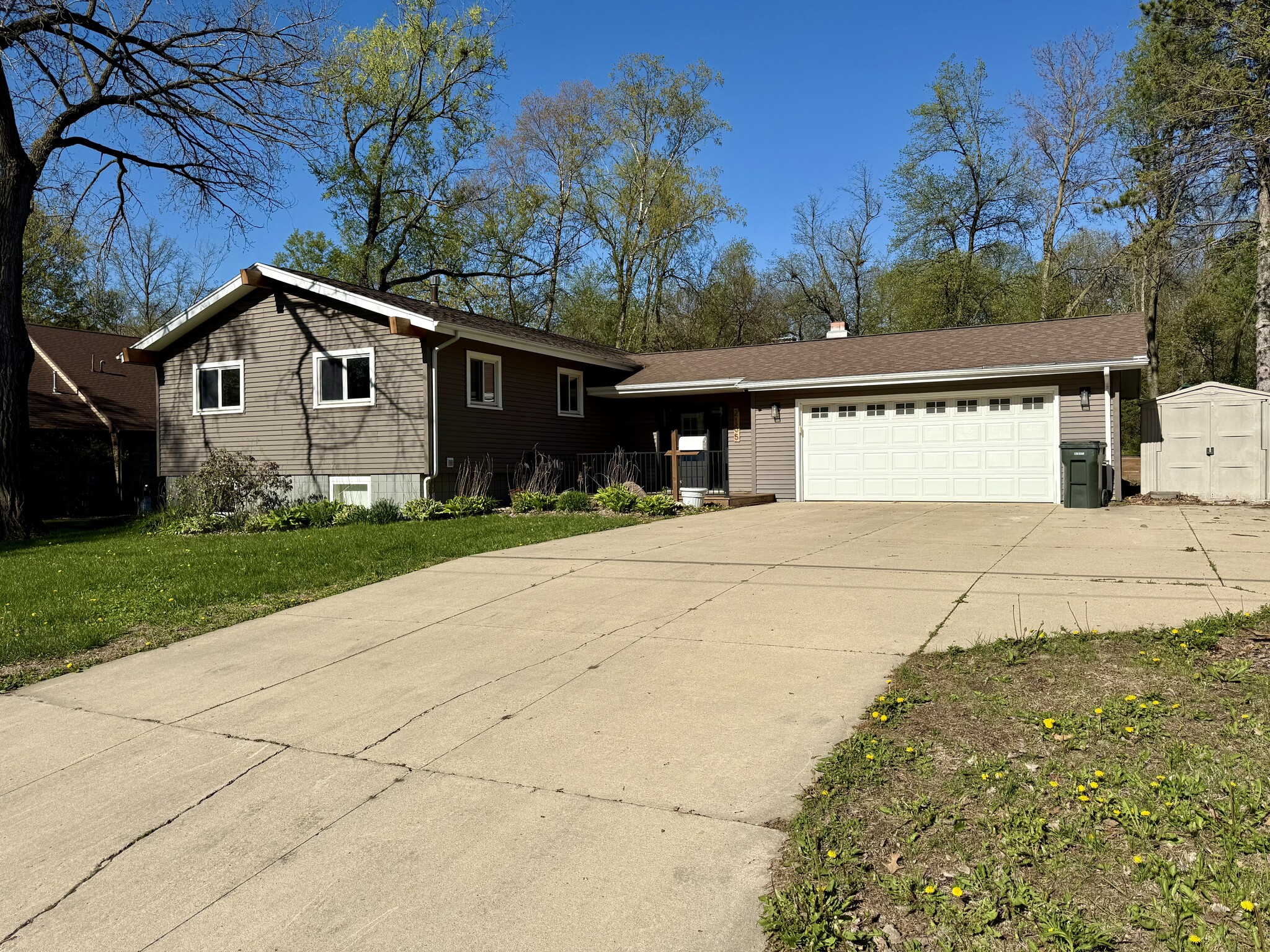 Front - 2105 Parrish St