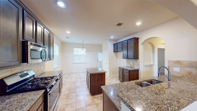 Building Photo - 6351 Wilshire Ridge