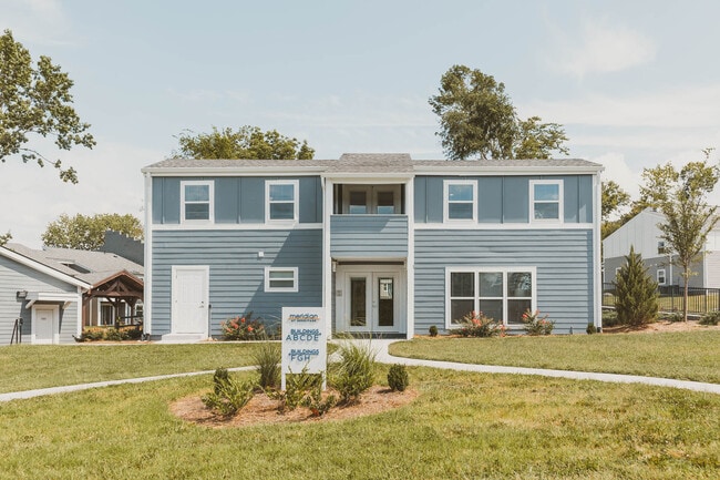 Building Photo - Meridian at Hermitage