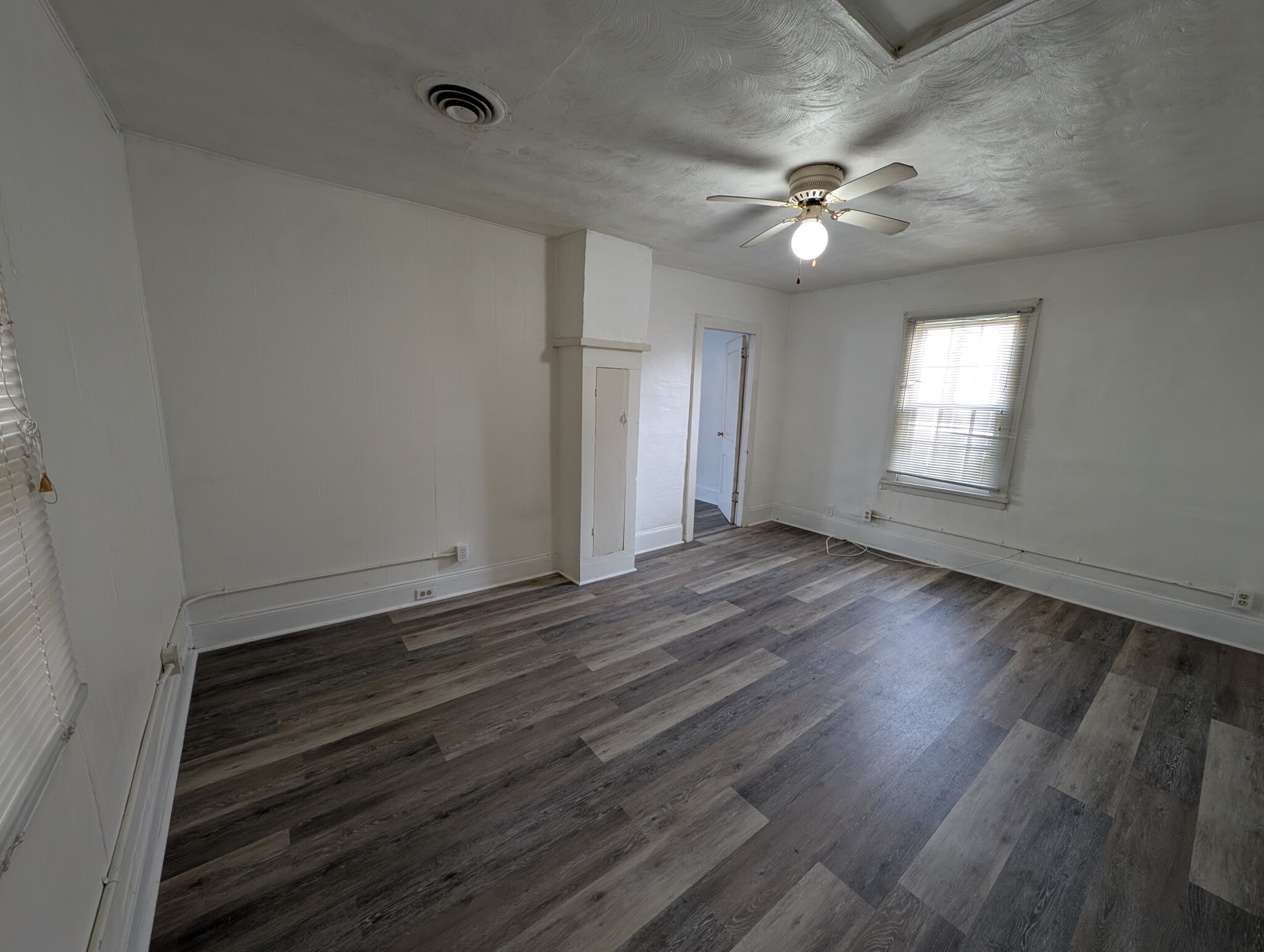 Building Photo - 307 East St