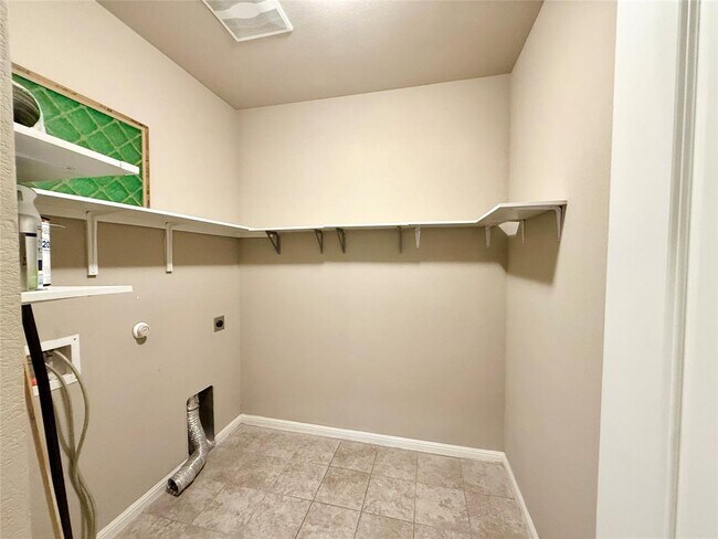 Building Photo - 202 Mossycup Dr