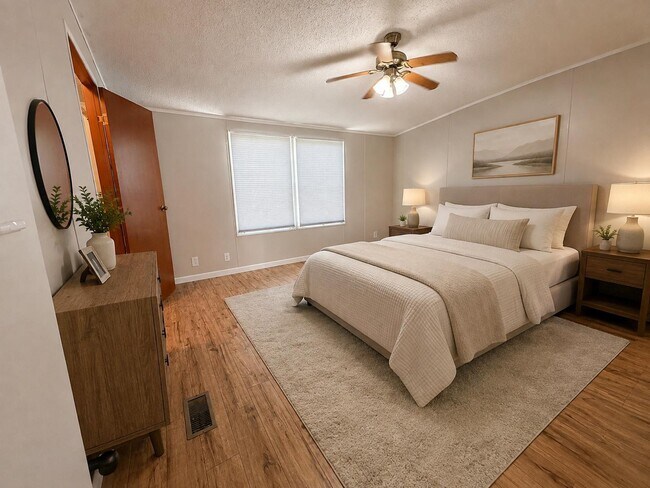 Building Photo - 7118 Tanglewood Dr