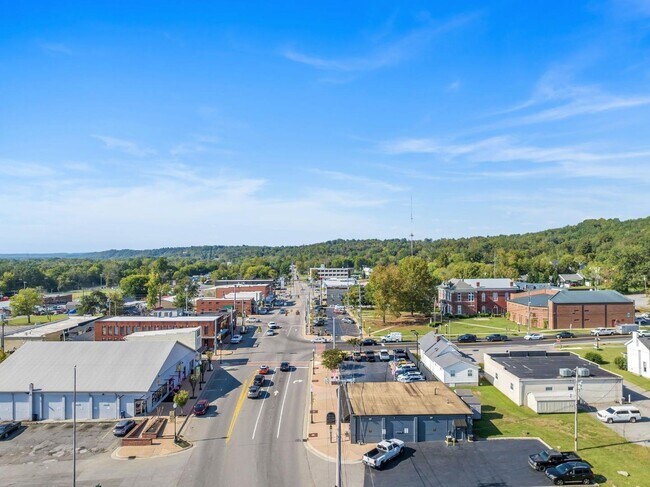 Building Photo - 143 Crockett Hls Ln