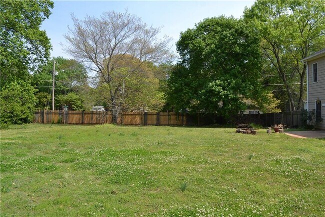 Building Photo - 1591 Willow Bend Way