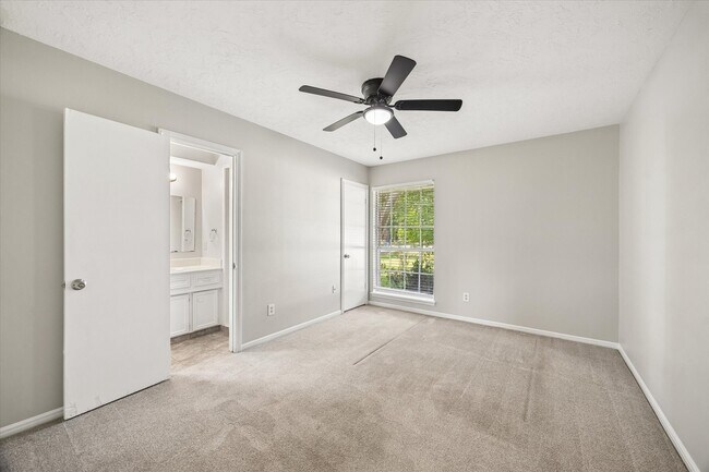 Building Photo - 25114 Spring Ridge Dr
