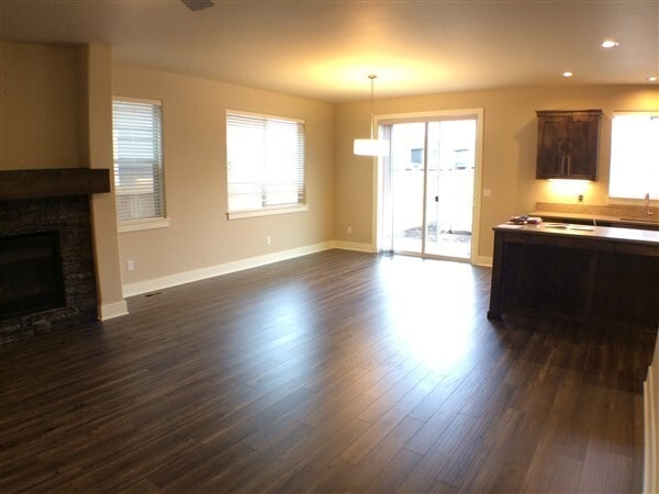 Building Photo - 63166-63166 NE Meridian Pl