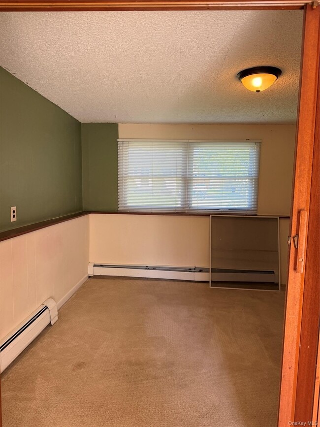 Building Photo - 10 Quelch Ave