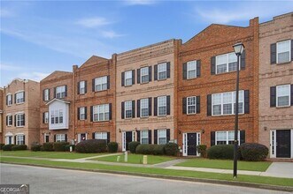 Building Photo - 4830 Liberty Plaza
