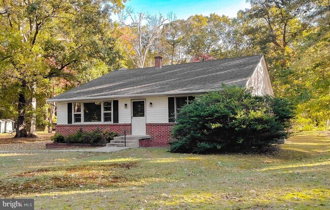 Building Photo - 9642 Charles St