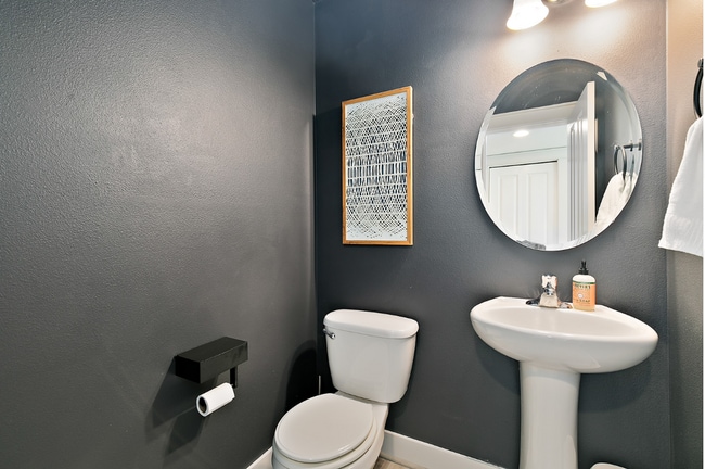 Building Photo - 6672 Udall Pl SE