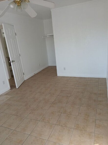 Building Photo - 2601 Columbus St