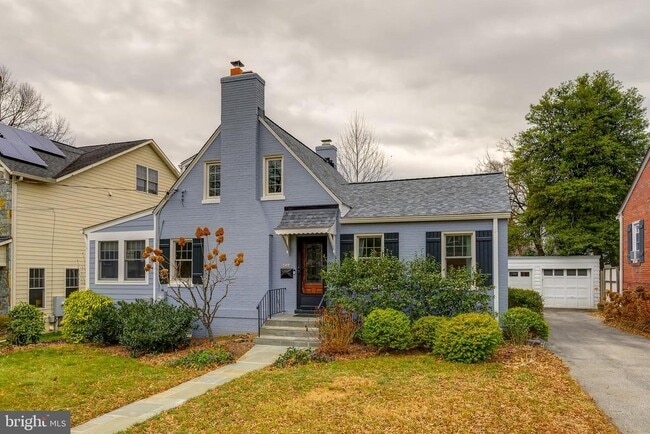 Building Photo - 4504 Highland Ave