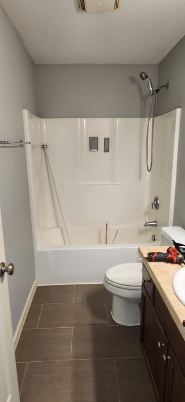 Building Photo - 13460 SE Highpointe St