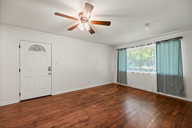 Building Photo - 4413 W 43rd St