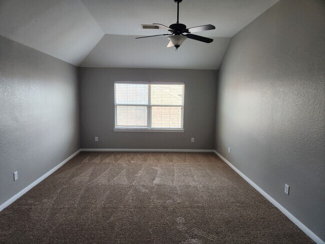 Building Photo - 20676 Oakhurst Meadows Dr