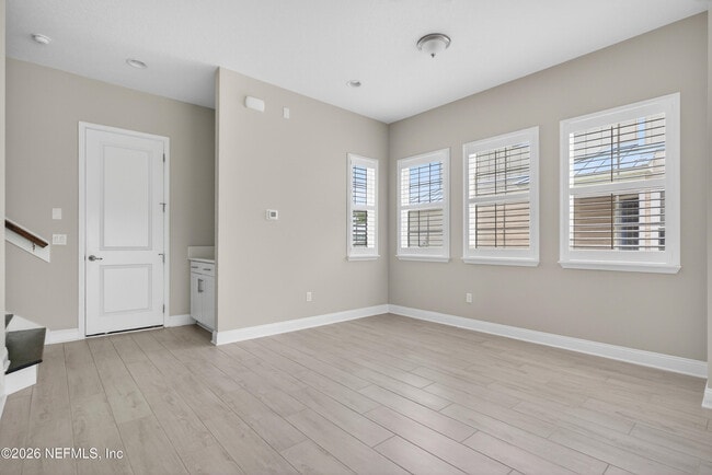 Building Photo - 527 Marquesa Cir
