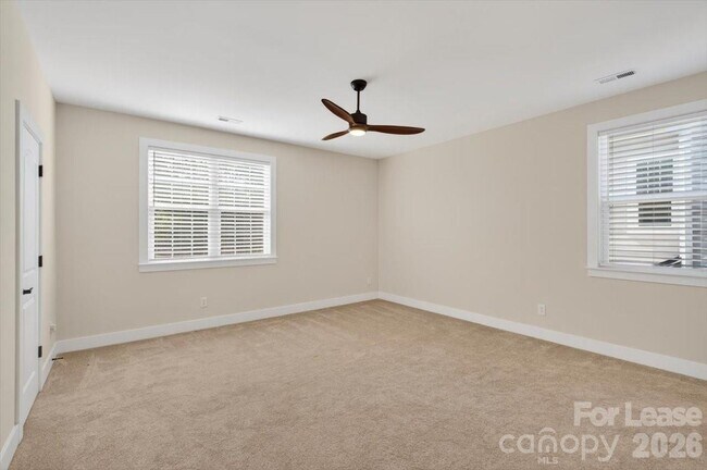 Building Photo - 5201 Valley Stream Rd