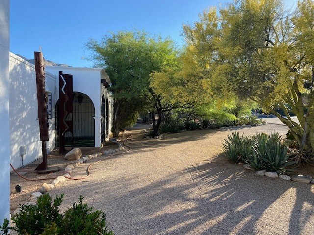 Building Photo - 5161 E Camino Bosque