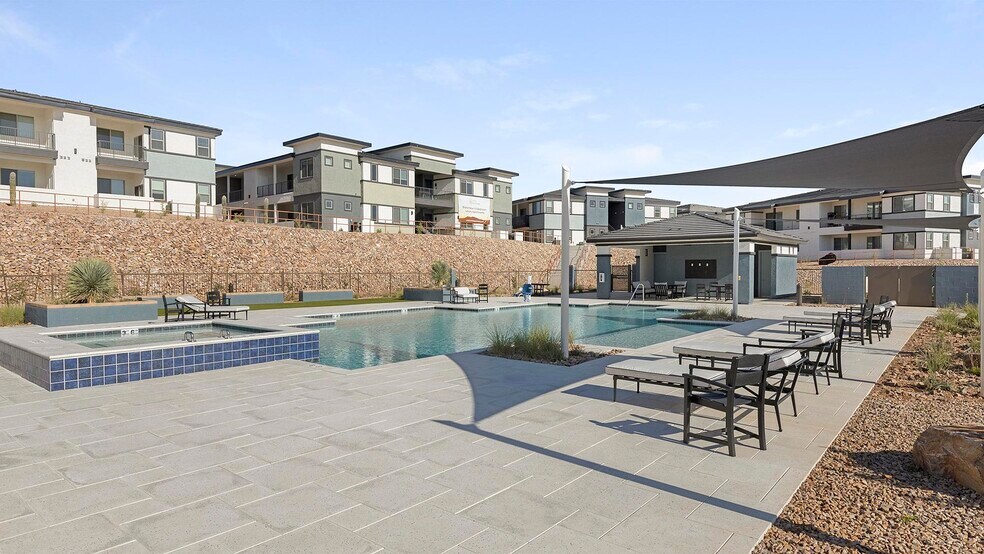 Building Photo - 5750 N La Cholla Blvd